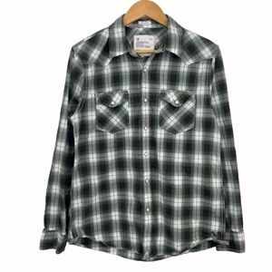 American Eagle Green and Black Button Down Pearl Snap Shirt